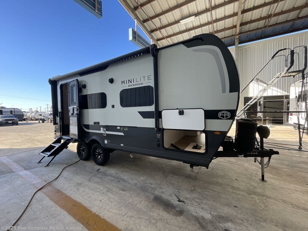Call now about this 2026 Forest River Rockwood Mini Lite 2109S! 2026 Forest River Rockwood Mini Lite 2109S - New Travel Trailer For Sale by Blue Compass RV San Antonio in San Antonio, Texas