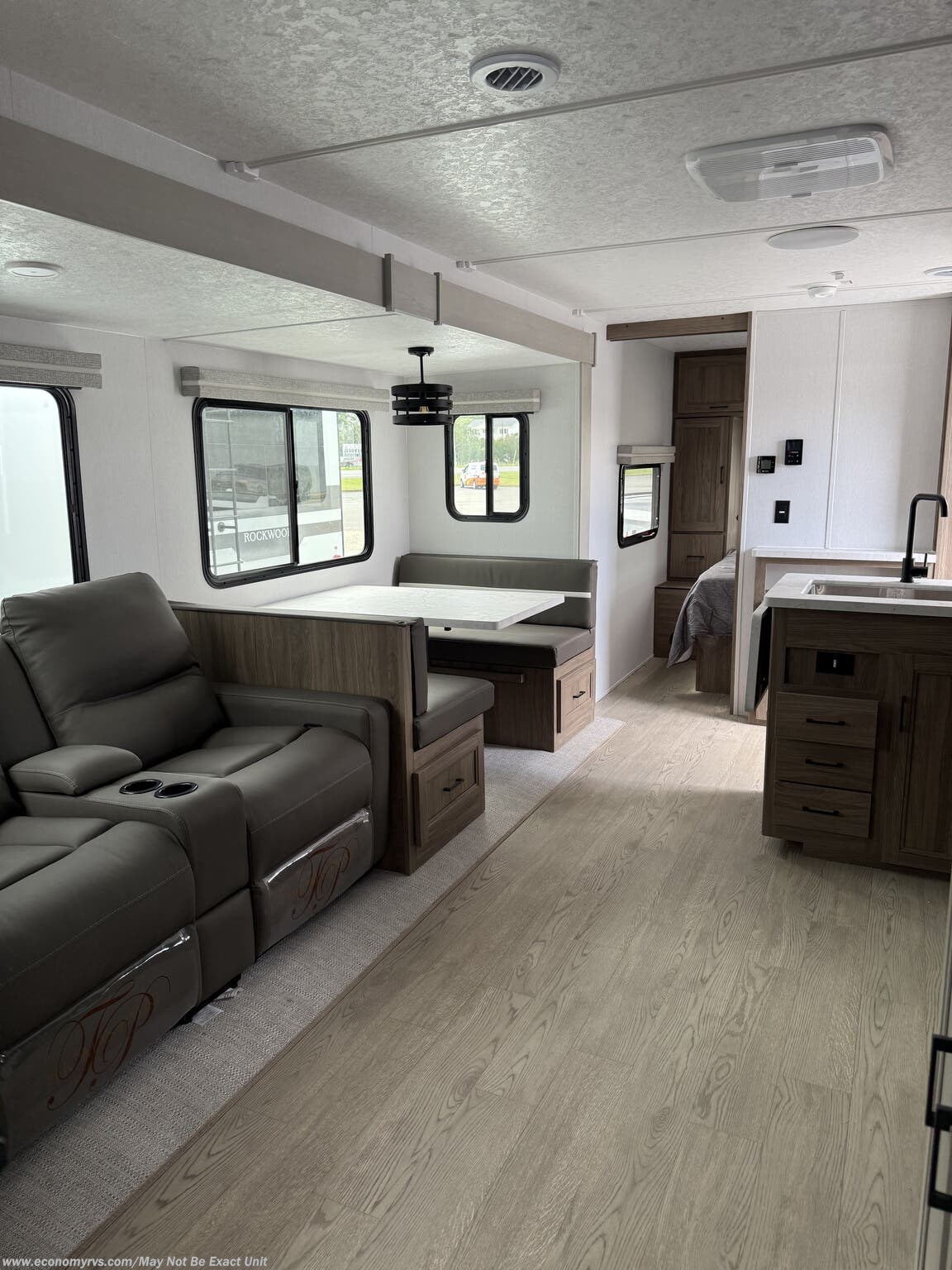 Contact us now about this 2025 Coachmen Freedom Express Ultra Lite 288BHDS! 2025 Freedom Express Ultra Lite 288BHDS by Coachmen from Economy RVS, LLC in Mechanicsville, Maryland