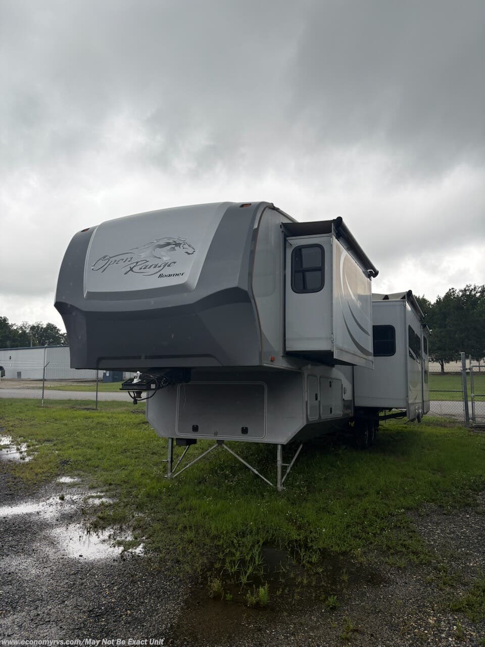 Call now about this 2014 Open Range Roamer RF 367BHS! 2014 Open Range Roamer RF 367BHS - Used Fifth Wheel For Sale by Economy RVS, LLC in Mechanicsville, Maryland features LP Detector, Furnace, TV, CO Detector, Water Heater