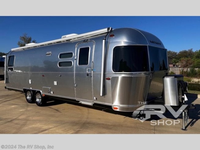 New 2024 Airstream Globetrotter 30RB Twin available in Baton Rouge, Louisiana