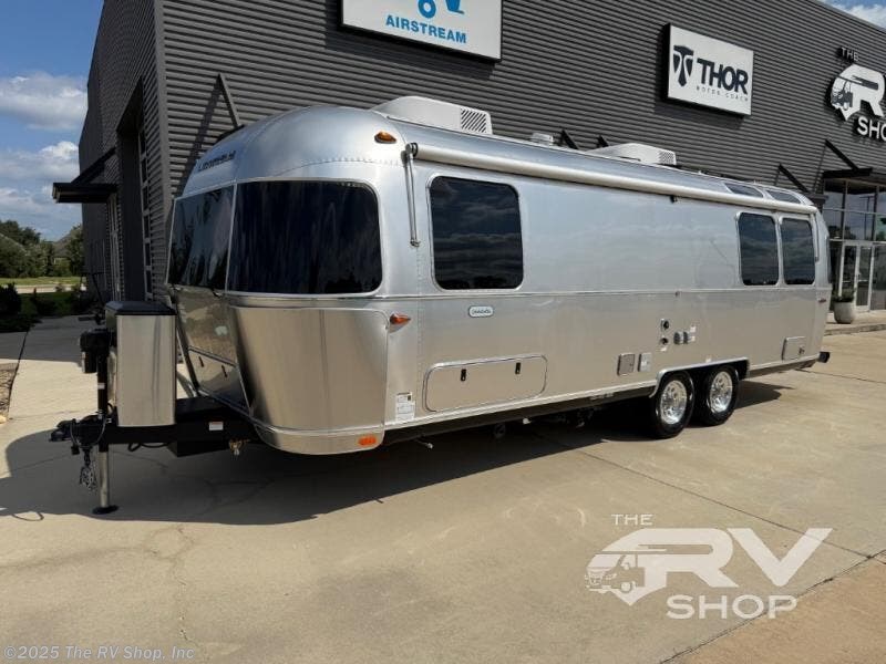 Contact us now about this 2026 Airstream Globetrotter 27FB Twin! 2026 Globetrotter 27FB Twin by Airstream from The RV Shop, Inc in Baton Rouge, Louisiana