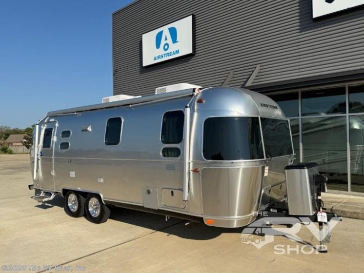 Email now about this 2026 Airstream Globetrotter 25FB! New 2026 Airstream Globetrotter 25FB available in Baton Rouge, Louisiana