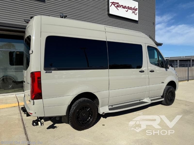 Contact us now about this 2025 Midwest Day Cruiser D4! 2025 Day Cruiser D4 by Midwest from The RV Shop, Inc in Baton Rouge, Louisiana