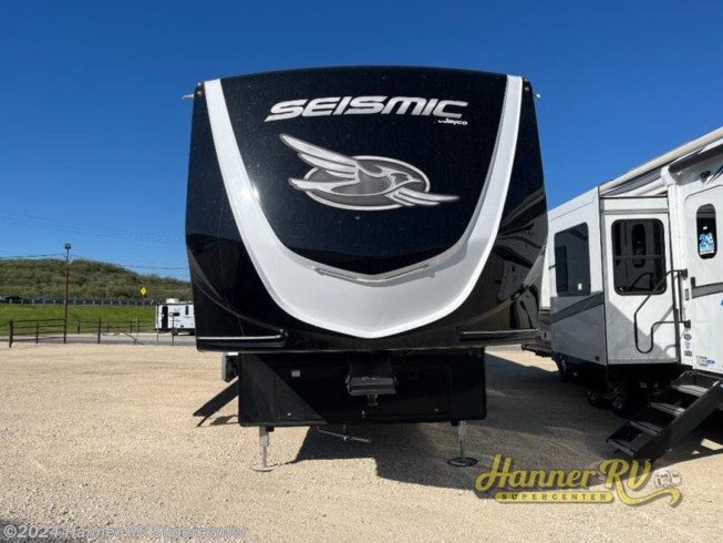 2024 Seismic 395 by Jayco from Hanner RV Supercenter in Baird, Texas