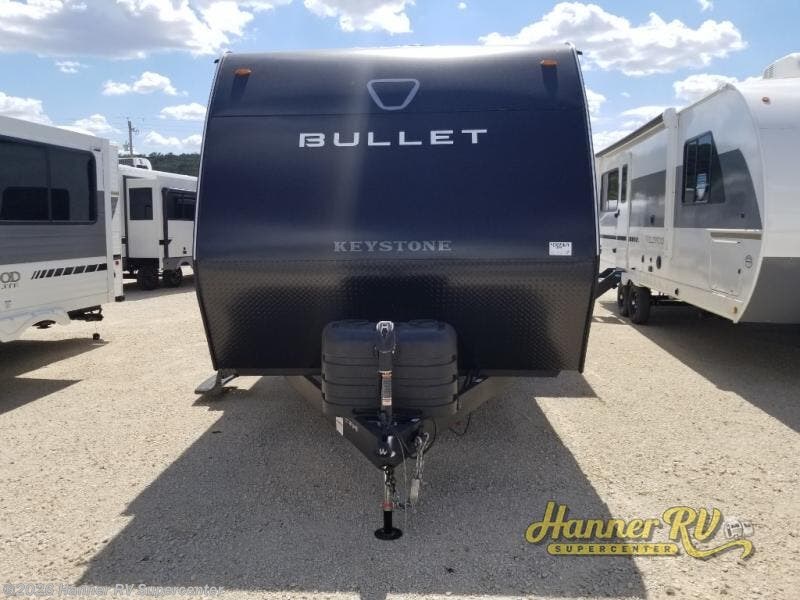 Contact us now about this 2026 Keystone Bullet Classic 21RKC! 2026 Bullet Classic 21RKC by Keystone from Hanner RV Supercenter in Baird, Texas