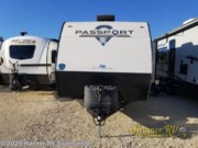 Contact us now about this 2024 Keystone Passport SL 268BH! 2024 Passport SL 268BH by Keystone from Hanner RV Supercenter in Baird, Texas
