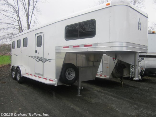 2017 Adam Excursion 3-Horse 2017 Adam Excursion 3-Horse