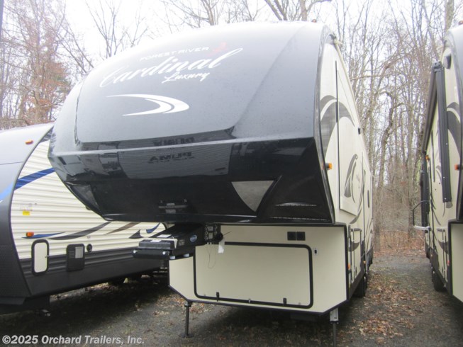 2019 Forest River Cardinal 3350RLX 2019 Forest River Cardinal 3350RLX