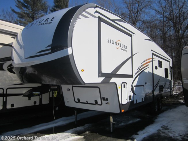 2019 Forest River Rockwood Signature Ultra Lite 8299BS 2019 Forest River Rockwood Signature Ultra Lite 8299BS