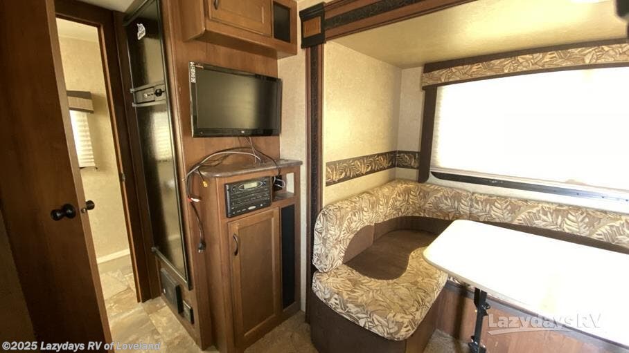 Call now about this 2014 Jayco White Hawk 20MRB! 2014 Jayco White Hawk 20MRB - Used Travel Trailer For Sale by Lazydays RV of Loveland in Loveland, Colorado