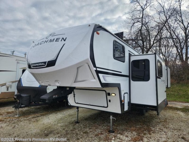 Email now about this 2026 Coachmen Chaparral Lite 218SE! New 2026 Coachmen Chaparral Lite 218SE available in Sturtevant, Wisconsin