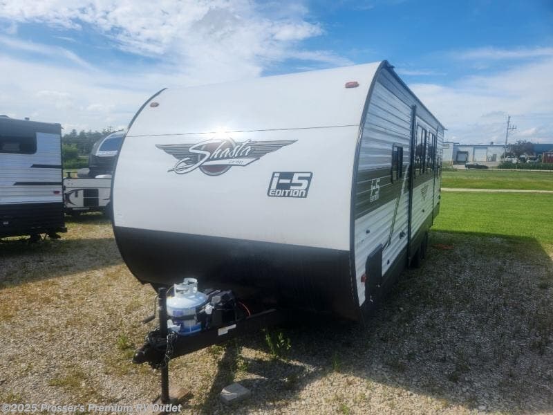 Email now about this 2023 Shasta Oasis 526DB! Used 2023 Shasta Oasis 526DB available in Sturtevant, Wisconsin