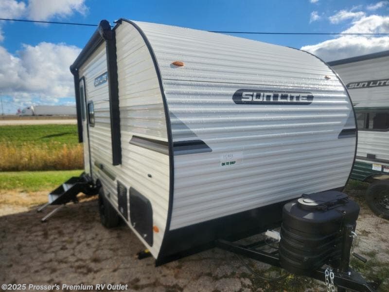 Email now about this 2026 Sunset Park RV Sun Lite 15MB! New 2026 Sunset Park RV Sun Lite 15MB available in Sturtevant, Wisconsin