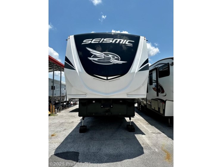 Email now about this 2020 Jayco Seismic 4113! Used 2020 Jayco Seismic 4113 available in Clermont, Florida