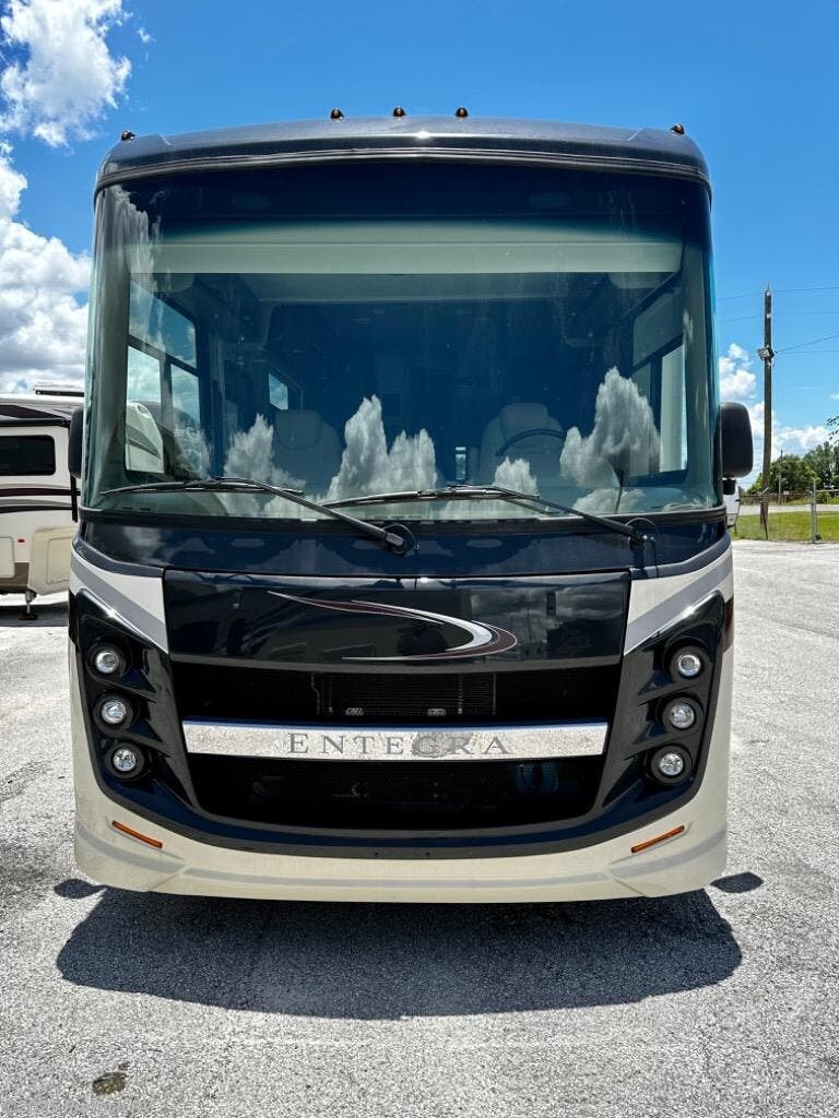 Call now about this 2020 Entegra Coach Vision 29f! 2020 Entegra Coach Vision 29f - Used Class A For Sale by ProTech RV in Clermont, Florida
