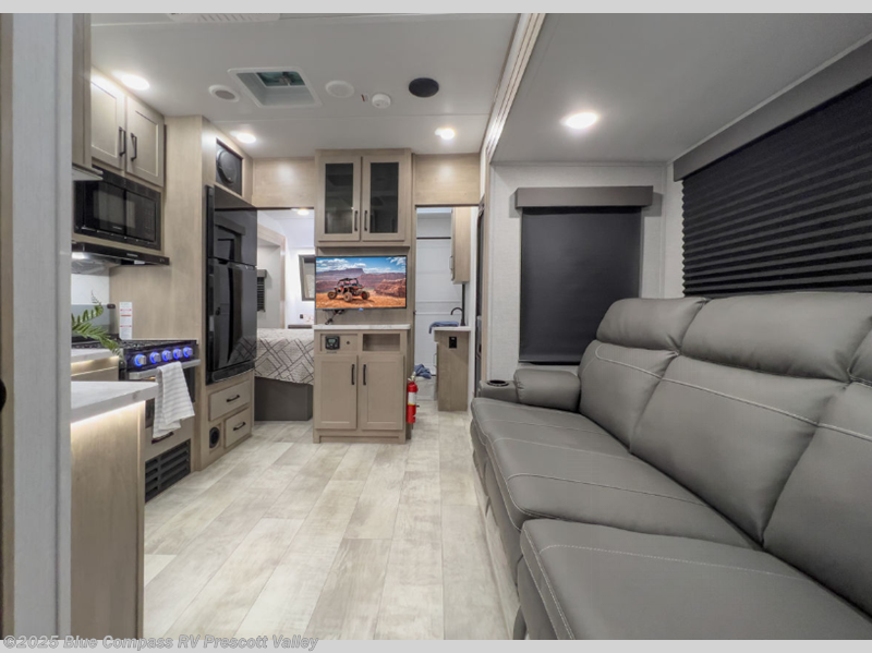 New 2025 Grand Design Momentum G-Class 31G available in Prescott Valley, Arizona
