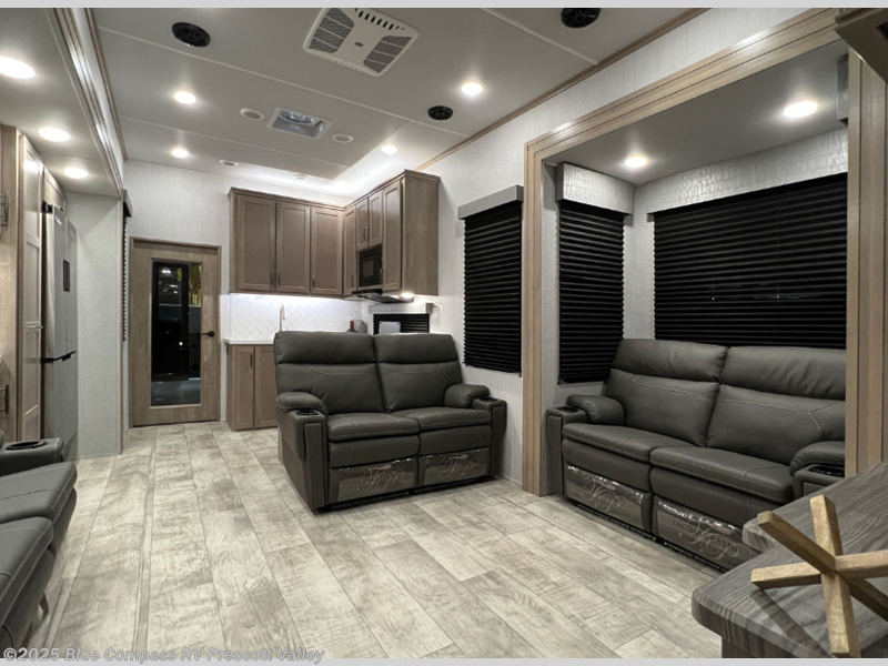 New 2025 Grand Design Momentum G-Class 415G available in Prescott Valley, Arizona