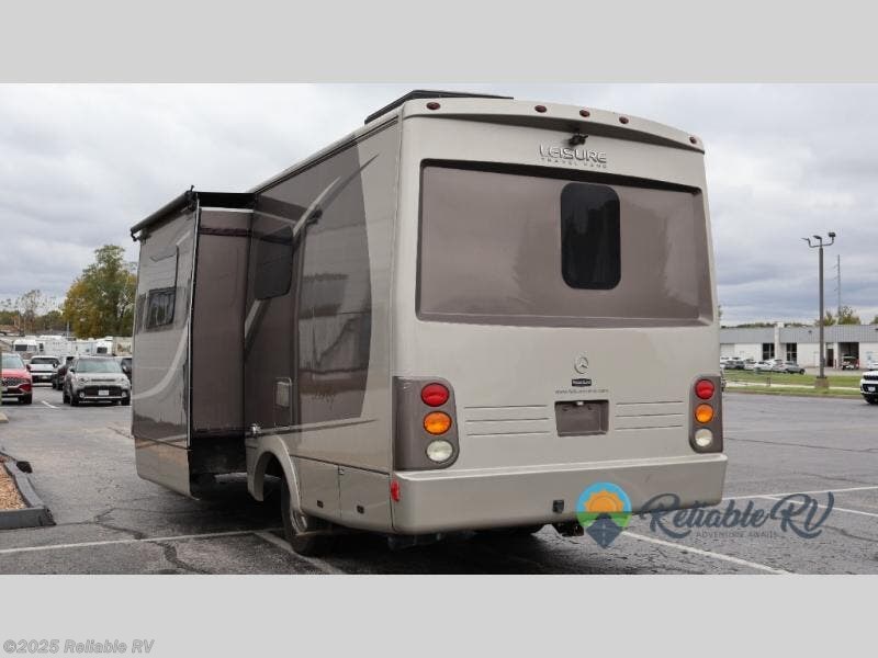 Used 2014 Leisure Travel Unity 24MB available in Springfield, Missouri