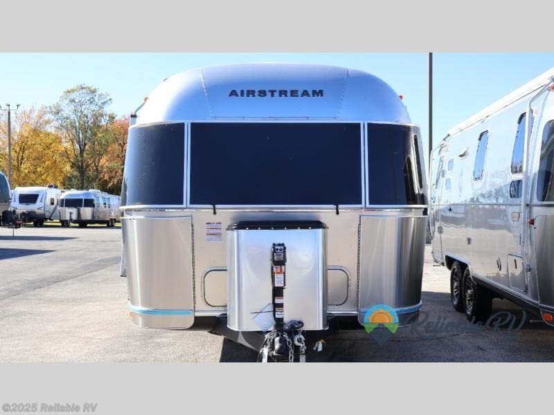 Contact us now about this 2026 Airstream International 25FB Twin! 2026 International 25FB Twin by Airstream from Reliable RV in Springfield, Missouri