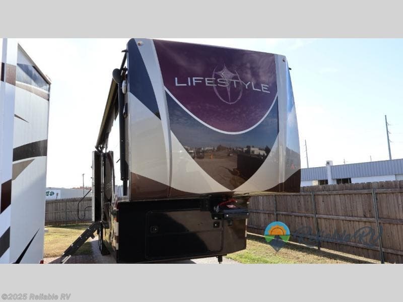 Email now about this 2014 Lifestyle Luxury RV Lifestyle LS38RS! Used 2014 Lifestyle Luxury RV Lifestyle LS38RS available in Springfield, Missouri
