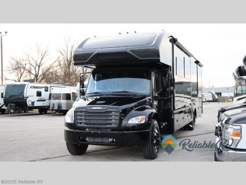 New 2026 Entegra Coach Accolade 37M available in Springfield, Missouri