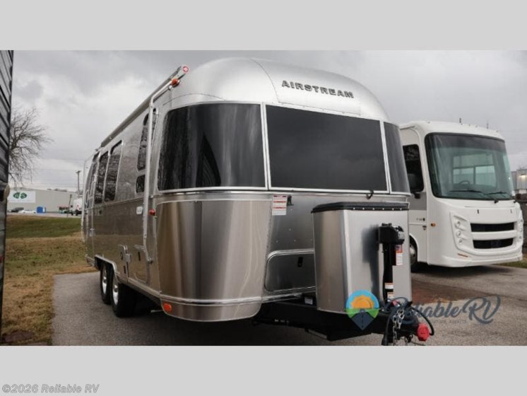 Email now about this 2026 Airstream Flying Cloud 23FB Twin! New 2026 Airstream Flying Cloud 23FB Twin available in Springfield, Missouri