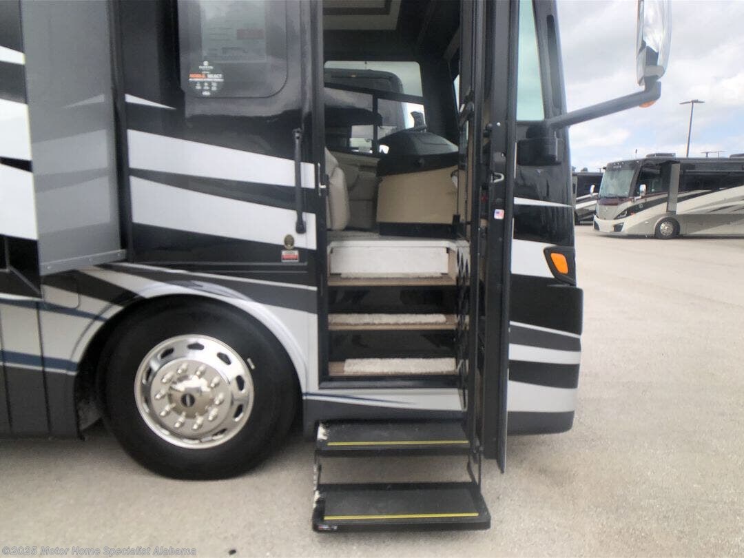 New 2025 Tiffin Allegro Red 33 AA available in Montgomery, Alabama