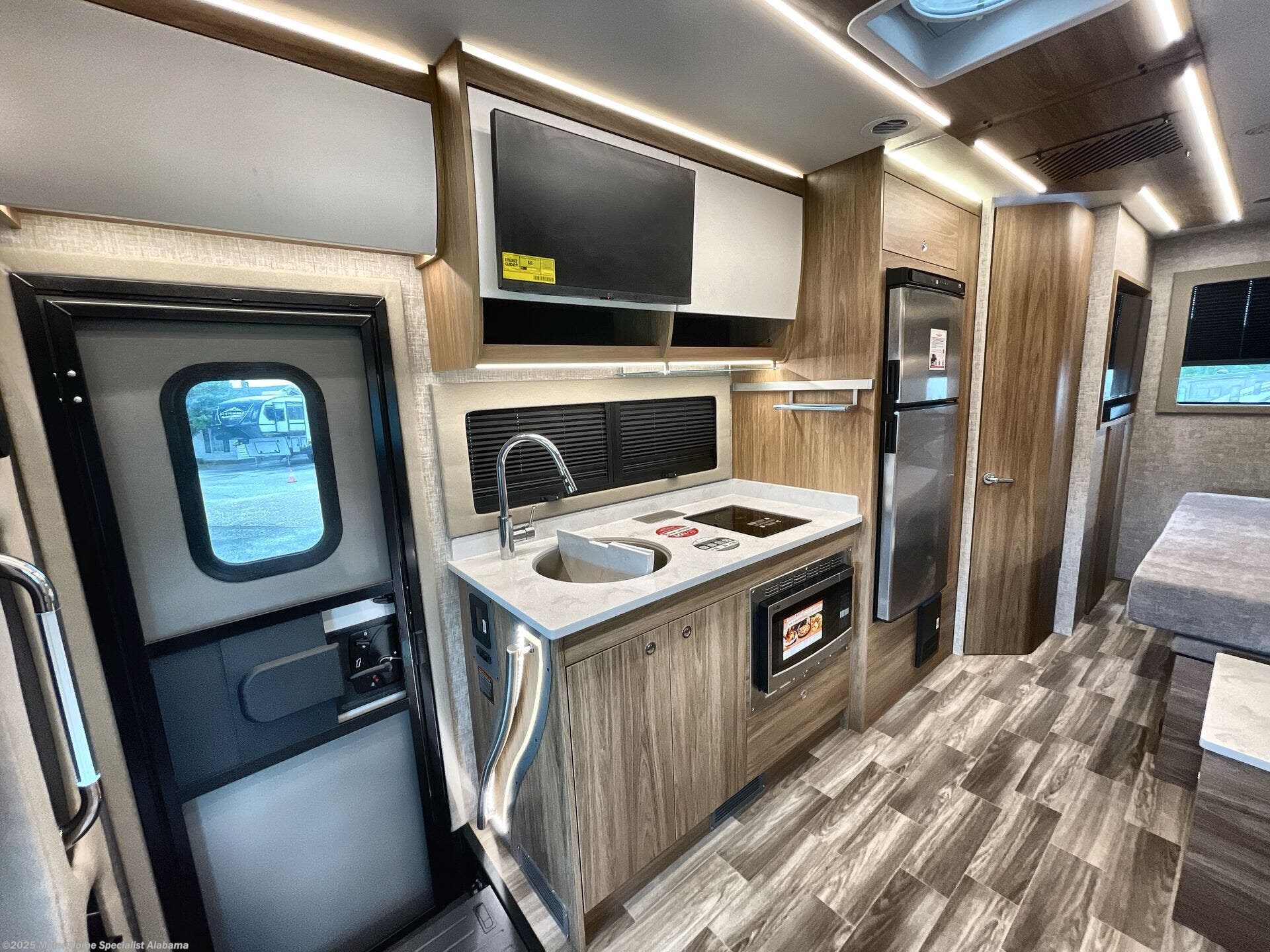 New 2026 Tiffin Wayfarer 25 XPW available in Montgomery, Alabama