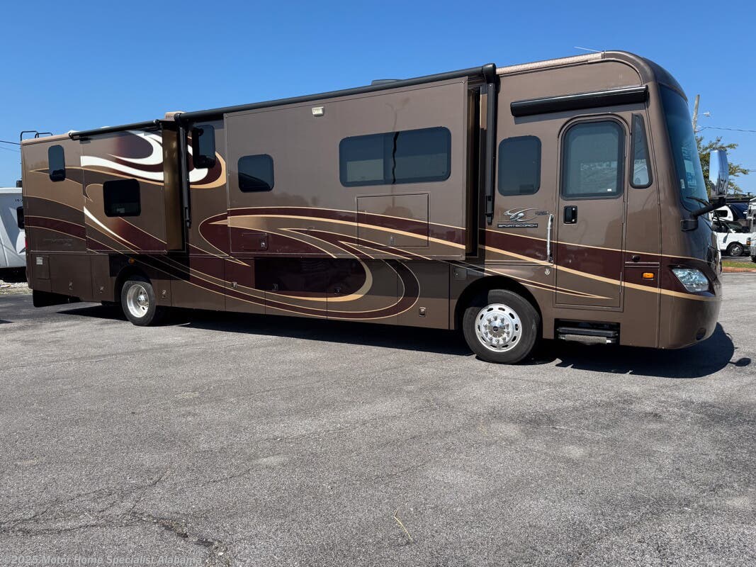 Email now about this 2015 Coachmen Sportscoach Pathfinder Elite 404RB! Used 2015 Coachmen Sportscoach Pathfinder Elite 404RB available in Montgomery, Alabama