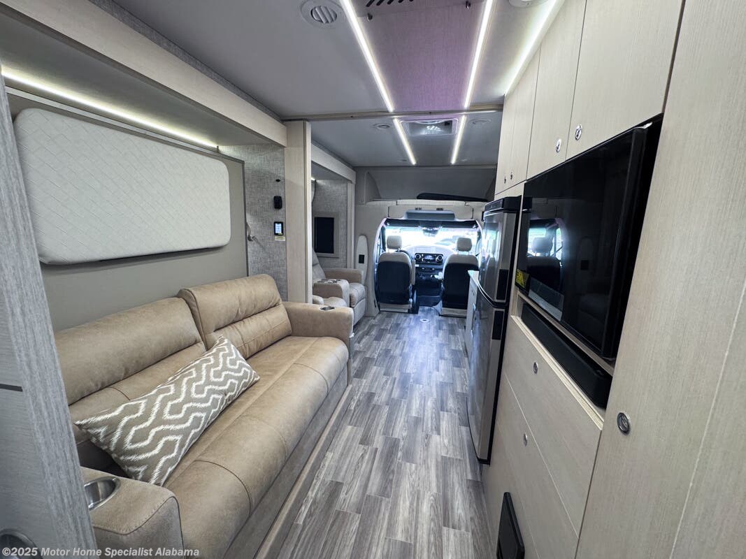 Call now about this 2026 Tiffin Wayfarer 25 XRW! 2026 Tiffin Wayfarer 25 XRW - New Class C For Sale by Motor Home Specialist Alabama in Montgomery, Alabama features Theater Seating, Slideout