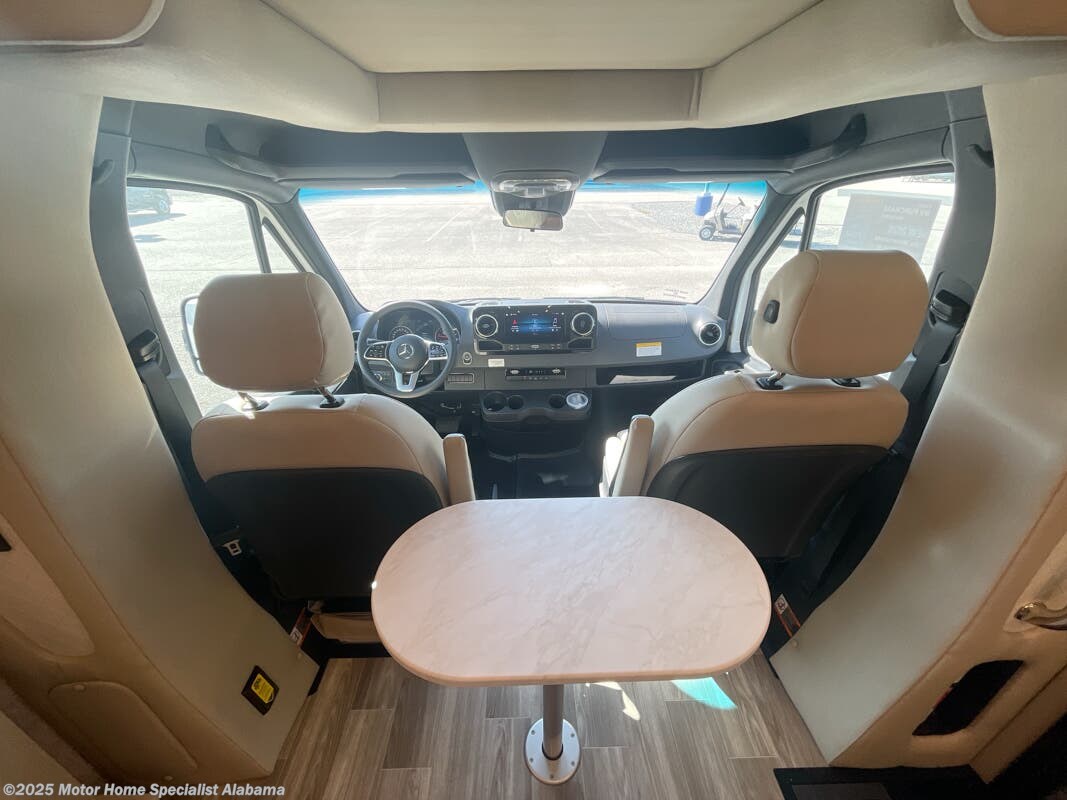 Contact us now about this 2025 Tiffin Wayfarer 25 XLW! 2025 Wayfarer 25 XLW by Tiffin from Motor Home Specialist Alabama in Montgomery, Alabama