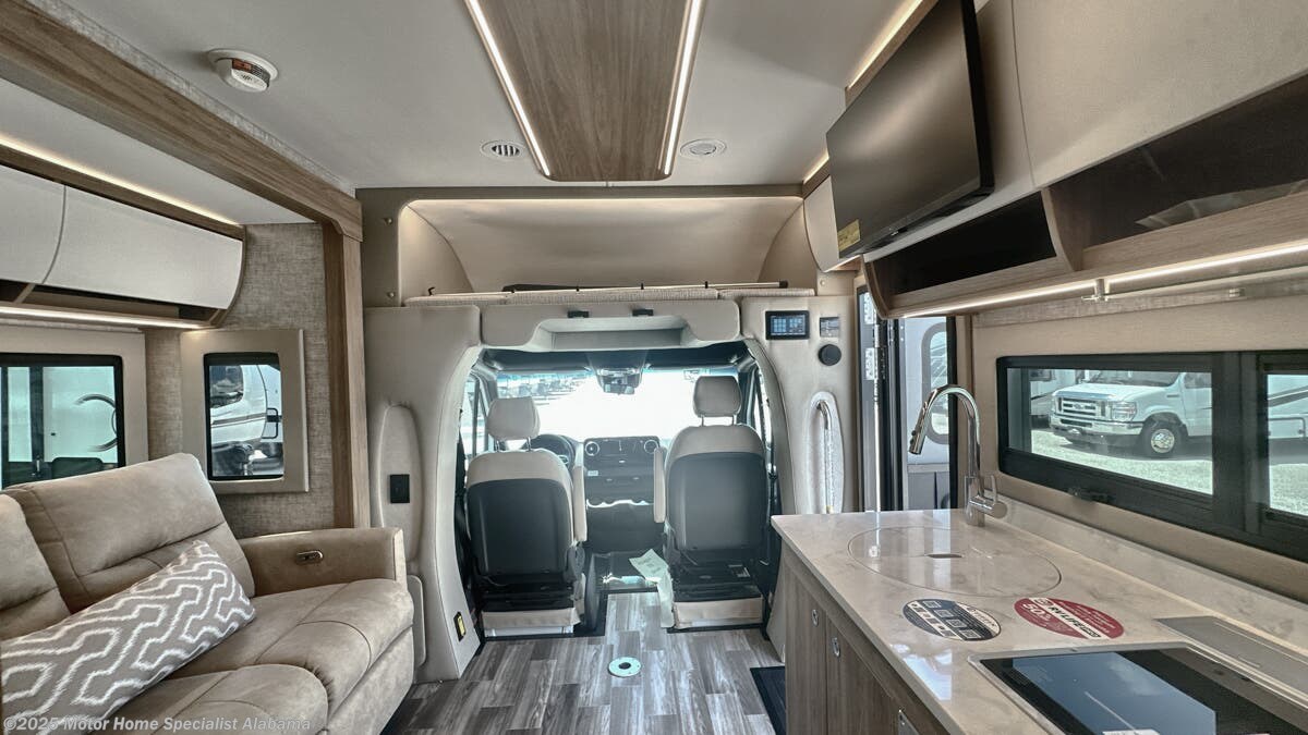 Call now about this 2026 Tiffin Wayfarer 25 XLW! 2026 Tiffin Wayfarer 25 XLW - New Class C For Sale by Motor Home Specialist Alabama in Montgomery, Alabama features Theater Seating, Slideout