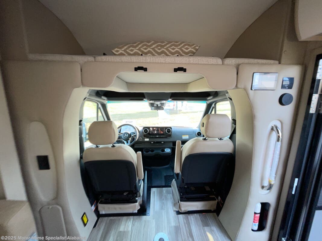 Call now about this 2026 Tiffin Wayfarer 25 XRW! 2026 Tiffin Wayfarer 25 XRW - New Class C For Sale by Motor Home Specialist Alabama in Montgomery, Alabama features Slideout, Theater Seating