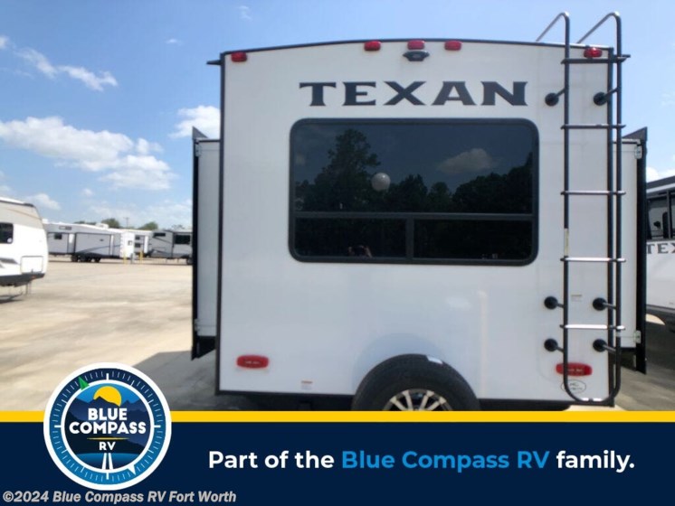 New 2024 CrossRoads Texan 34RE available in Fort Worth, Texas