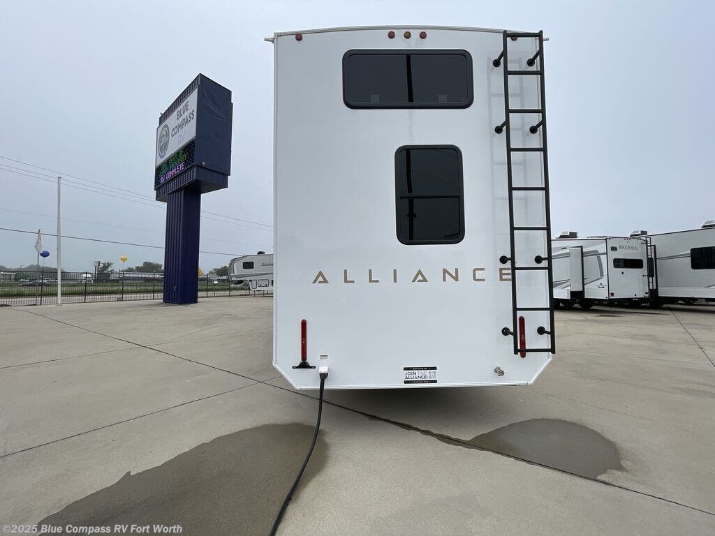 Contact us now about this 2025 Alliance RV Benchmark 44LFT! 2025 Benchmark 44LFT by Alliance RV from Blue Compass RV Fort Worth in Fort Worth, Texas