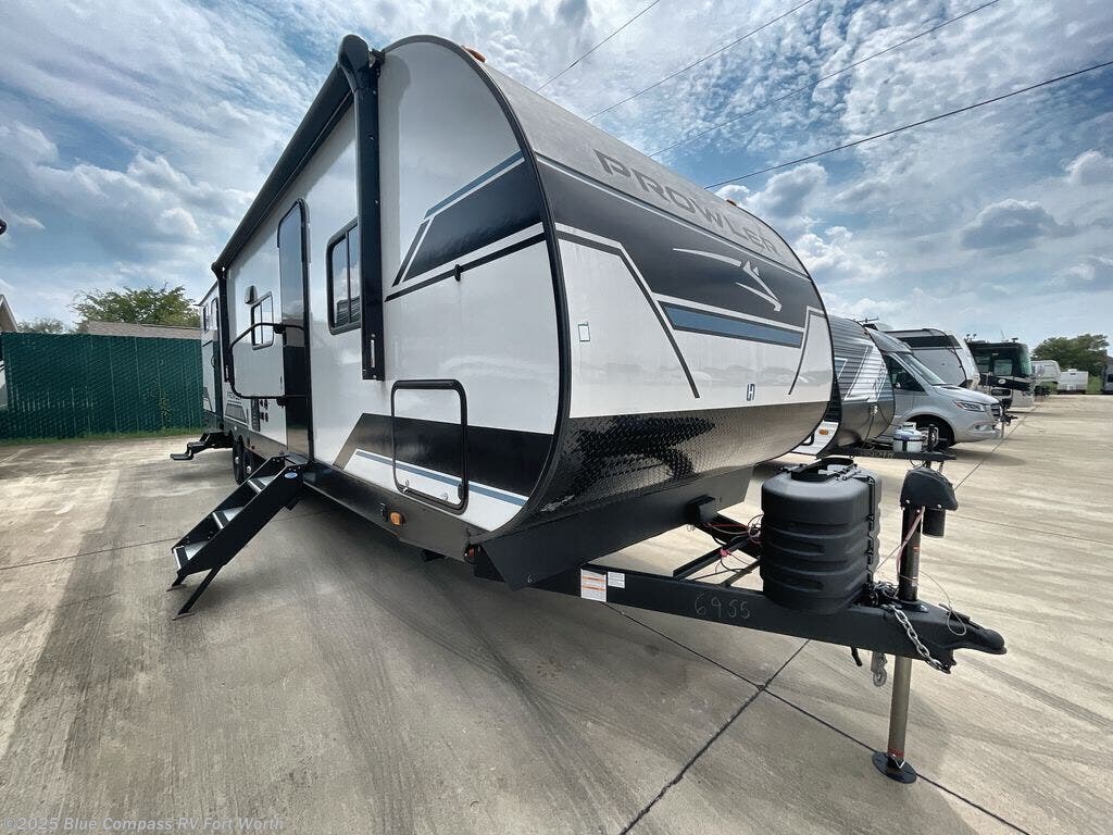 Contact us now about this 2025 Heartland Prowler 3209BH! 2025 Prowler 3209BH by Heartland from Blue Compass RV Fort Worth in Fort Worth, Texas