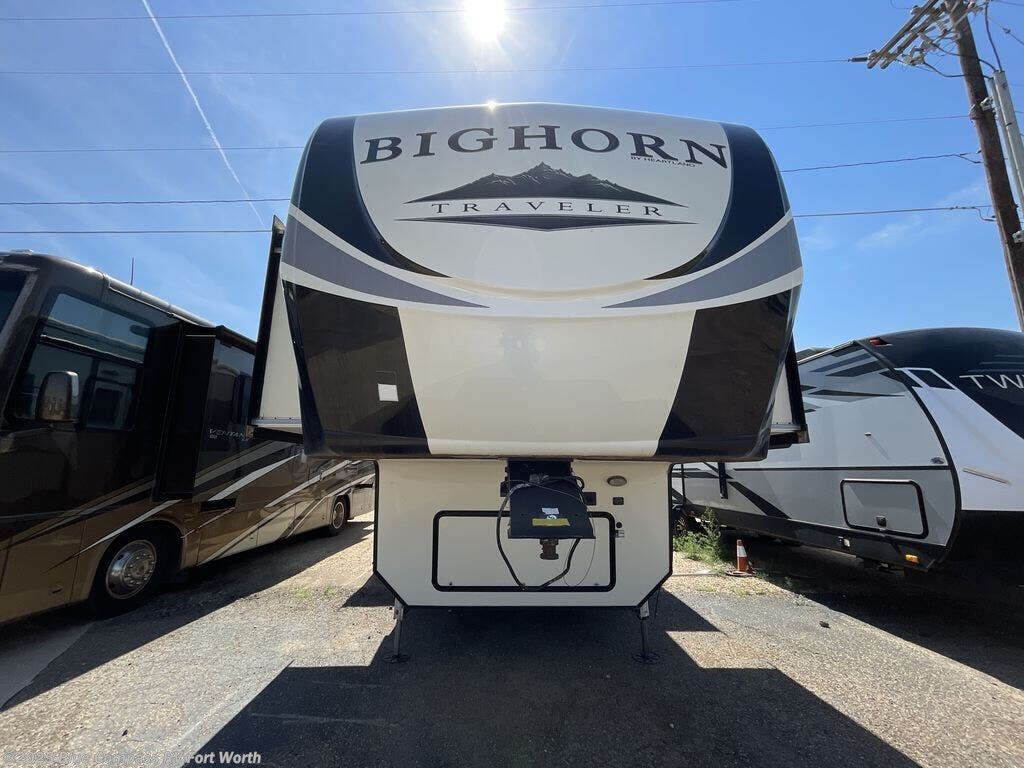 Call now about this 2019 Heartland Bighorn Traveler 39fl Bighorn! 2019 Heartland Bighorn Traveler 39fl Bighorn - Used Fifth Wheel For Sale by Blue Compass RV Fort Worth in Fort Worth, Texas