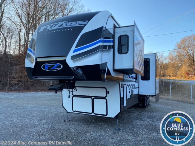 2023 Fuzion 428 by Keystone from Blue Compass RV Danville in Ringgold, Virginia