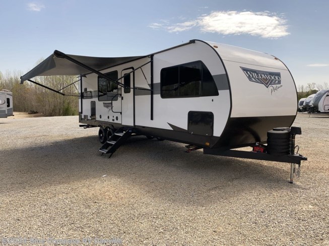 2024 Forest River Wildwood 27RKX - New Travel Trailer For Sale by Blue Compass RV Danville in Ringgold, Virginia