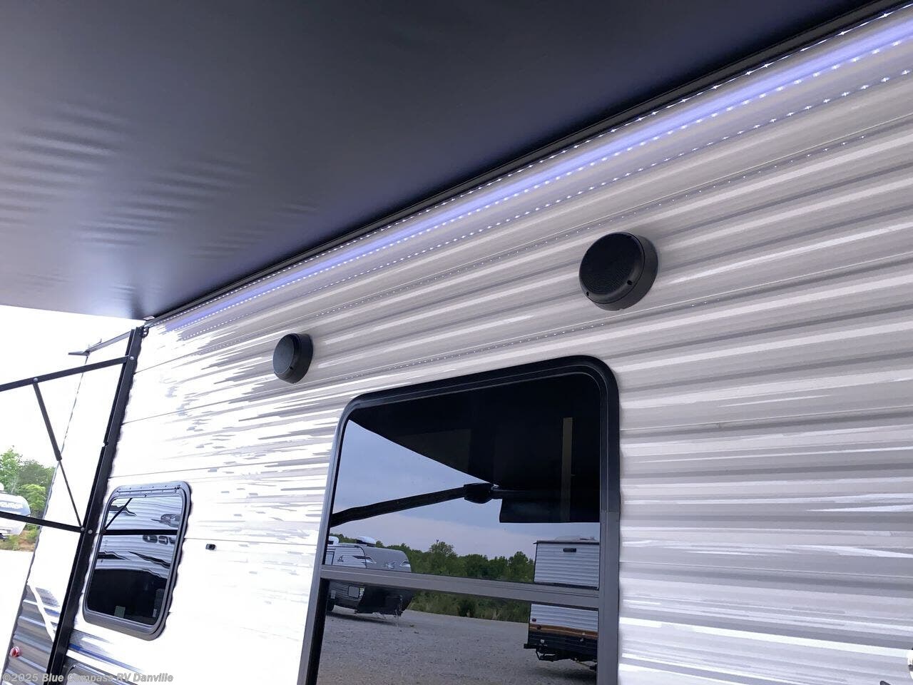 Contact us now about this 2024 Jayco Jay Flight SLX 260BH! 2024 Jay Flight SLX 260BH by Jayco from Blue Compass RV Danville in Ringgold, Virginia