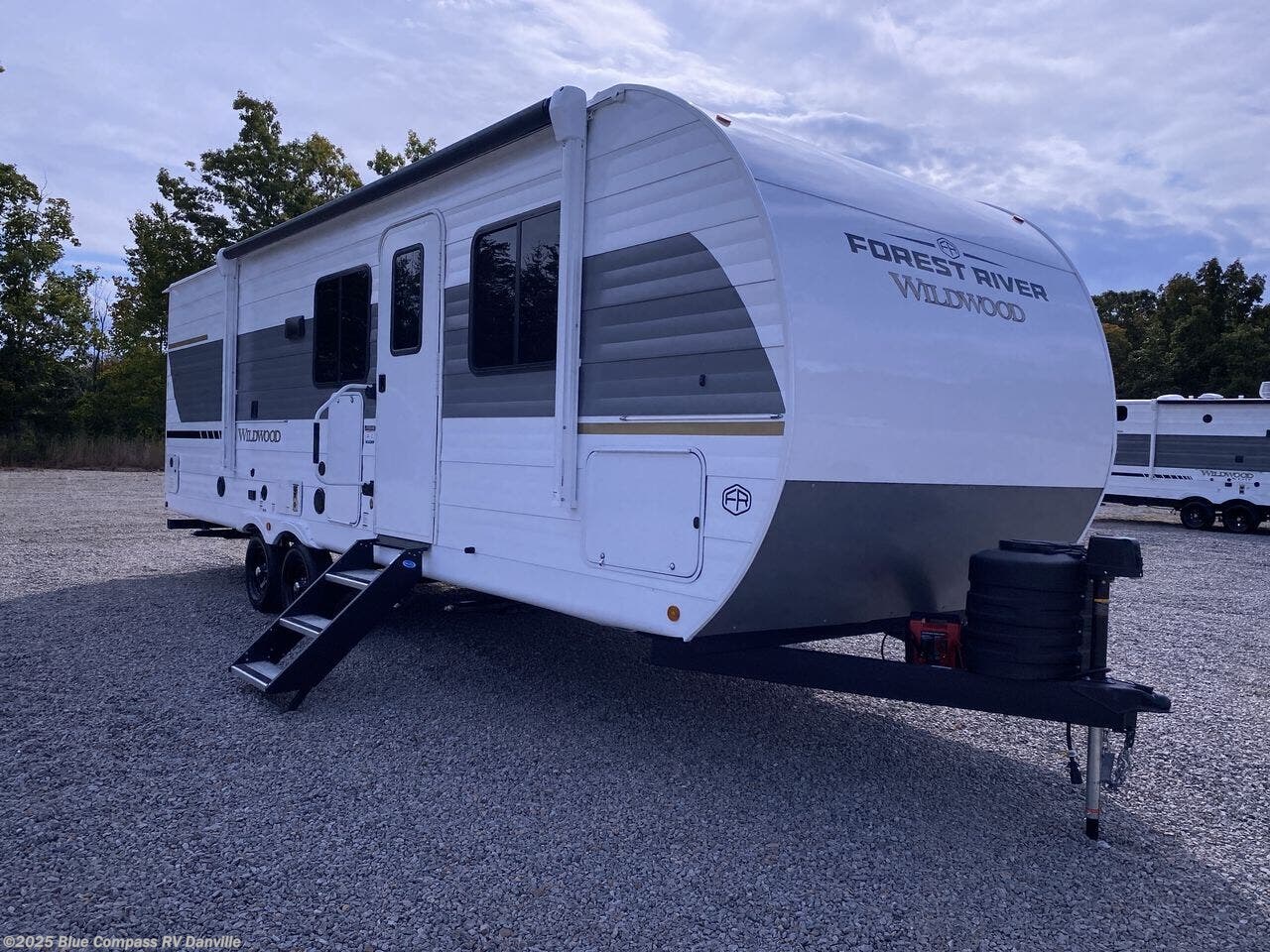 Email now about this 2025 Forest River Wildwood 28DBUD! New 2025 Forest River Wildwood 28DBUD available in Ringgold, Virginia