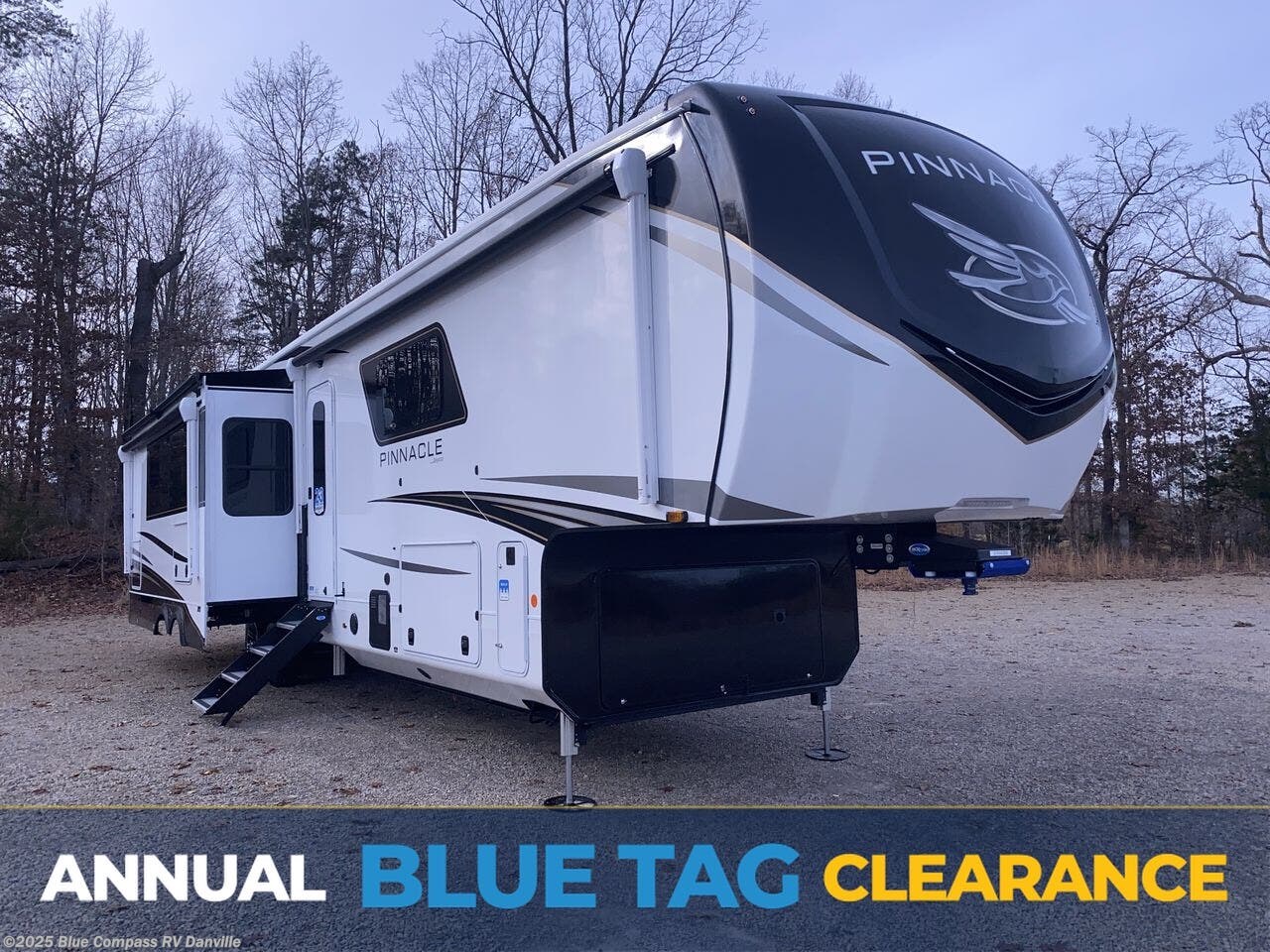 Email now about this 2025 Jayco Pinnacle 38FBRK! New 2025 Jayco Pinnacle 38FBRK available in Ringgold, Virginia