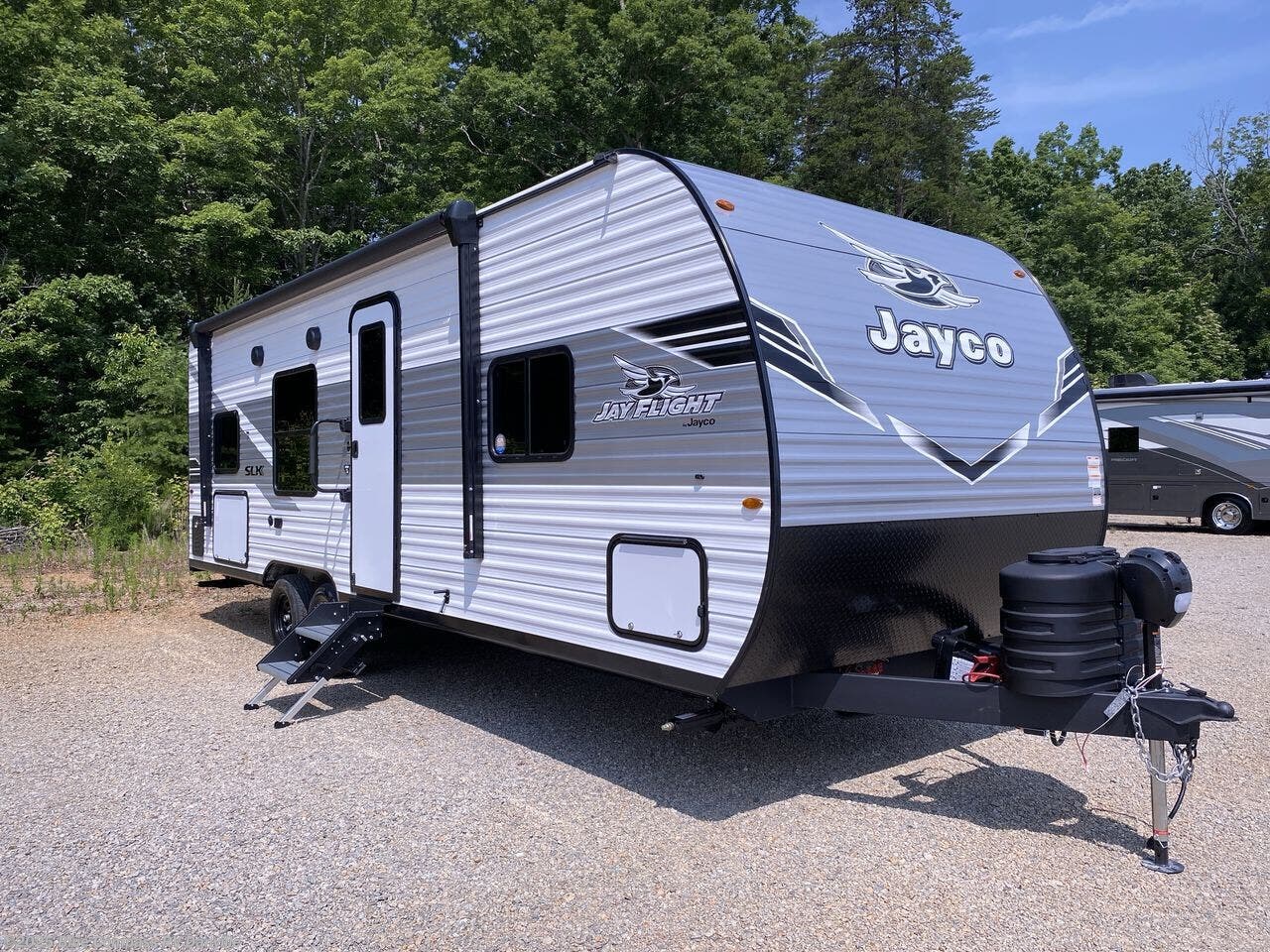 Contact us now about this 2025 Jayco Jay Flight SLX 260BH! 2025 Jay Flight SLX 260BH by Jayco from Blue Compass RV Danville in Ringgold, Virginia