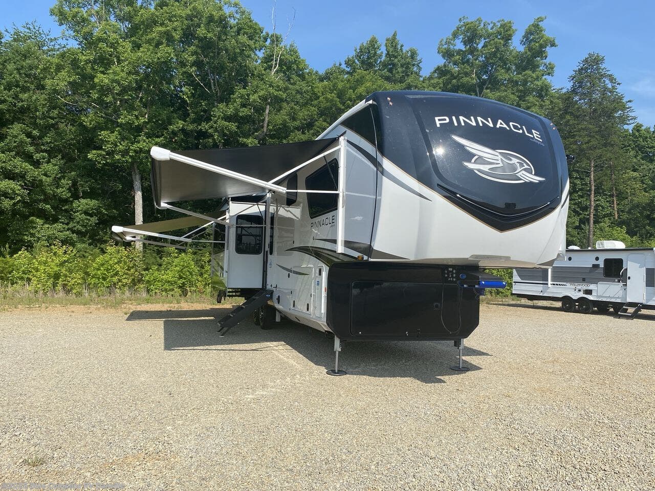 Contact us now about this 2025 Jayco Pinnacle 38KPTS! 2025 Pinnacle 38KPTS by Jayco from Blue Compass RV Danville in Ringgold, Virginia