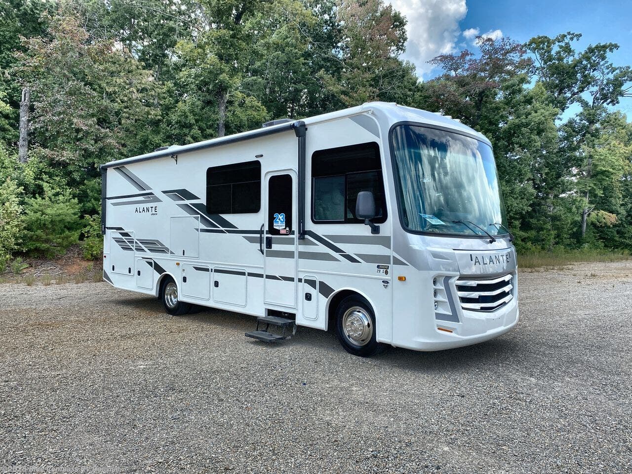 Contact us now about this 2026 Jayco Alante 29S! 2026 Alante 29S by Jayco from Blue Compass RV Danville in Ringgold, Virginia