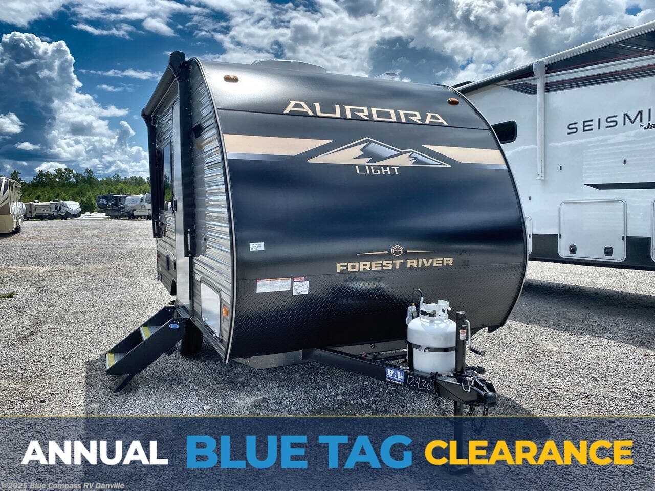 Email now about this 2026 Forest River Aurora Light 13RDX! New 2026 Forest River Aurora Light 13RDX available in Ringgold, Virginia