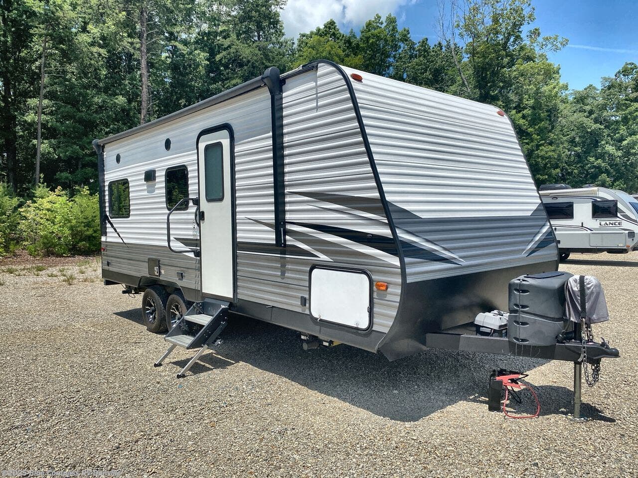 Contact us now about this 2021 Coleman Lantern LT Series Lantern 202rd! 2021 Lantern LT Series Lantern 202rd by Coleman from Blue Compass RV Danville in Ringgold, Virginia