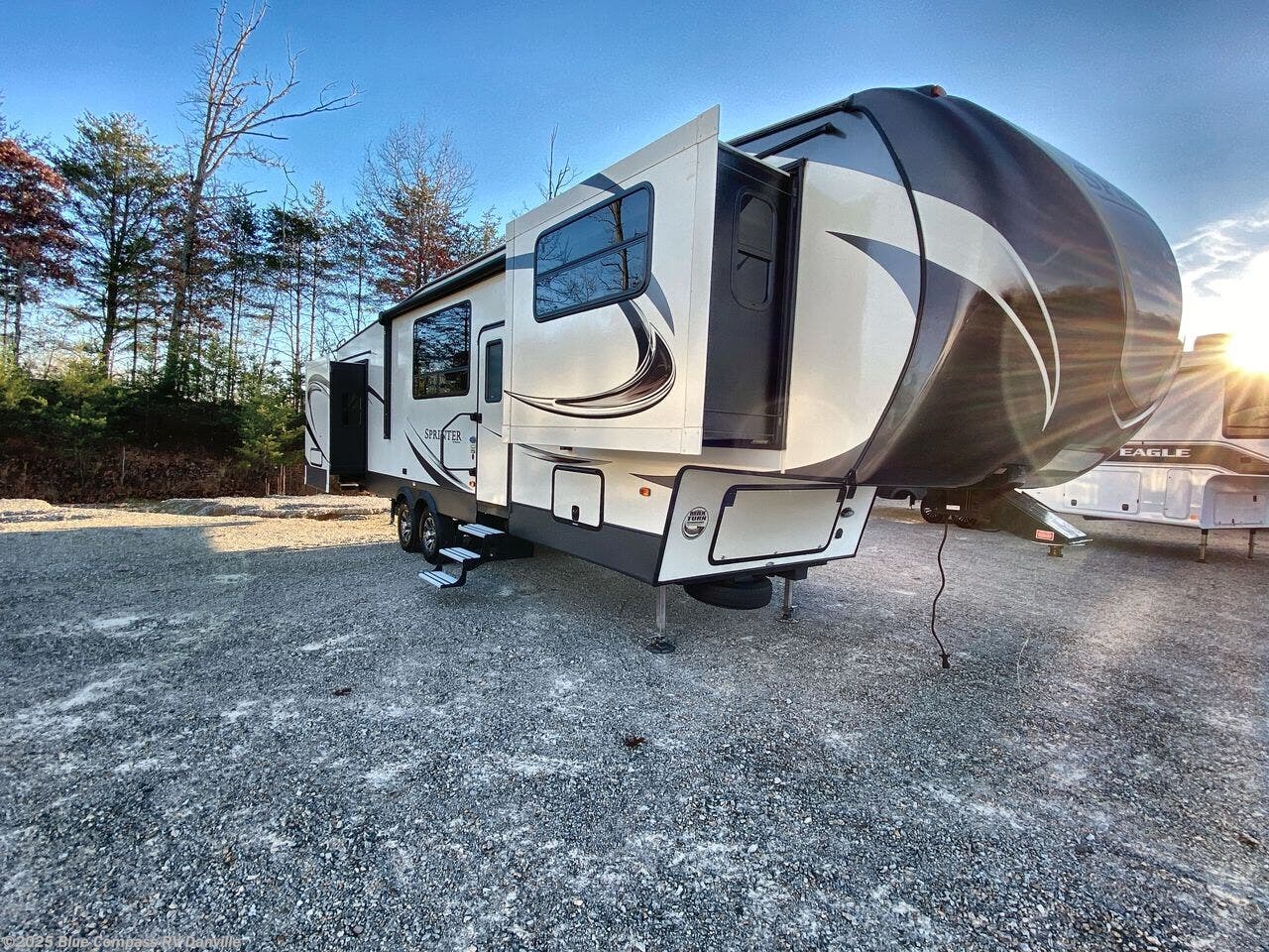 Contact us now about this 2018 Keystone Sprinter 3340FWFLS! 2018 Sprinter 3340FWFLS by Keystone from Blue Compass RV Danville in Ringgold, Virginia