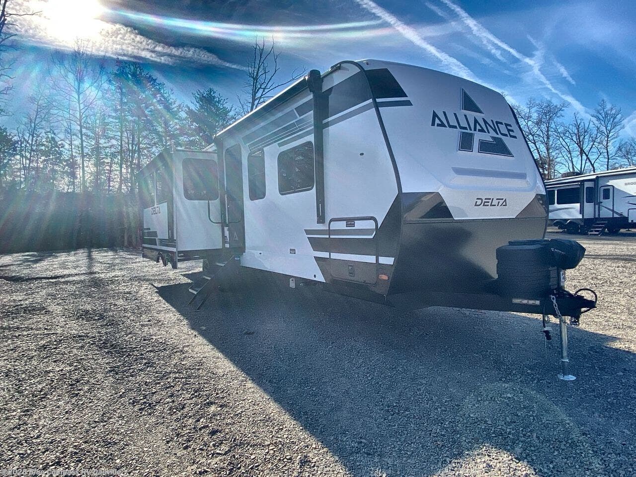 Contact us now about this 2026 Alliance RV Delta 292RL! 2026 Delta 292RL by Alliance RV from Blue Compass RV Danville in Ringgold, Virginia
