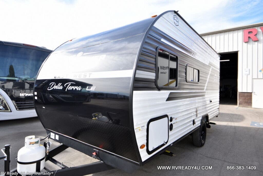 New 2025 East to West Della Terra LE 170BHXLE available in Lake Elsinore, California